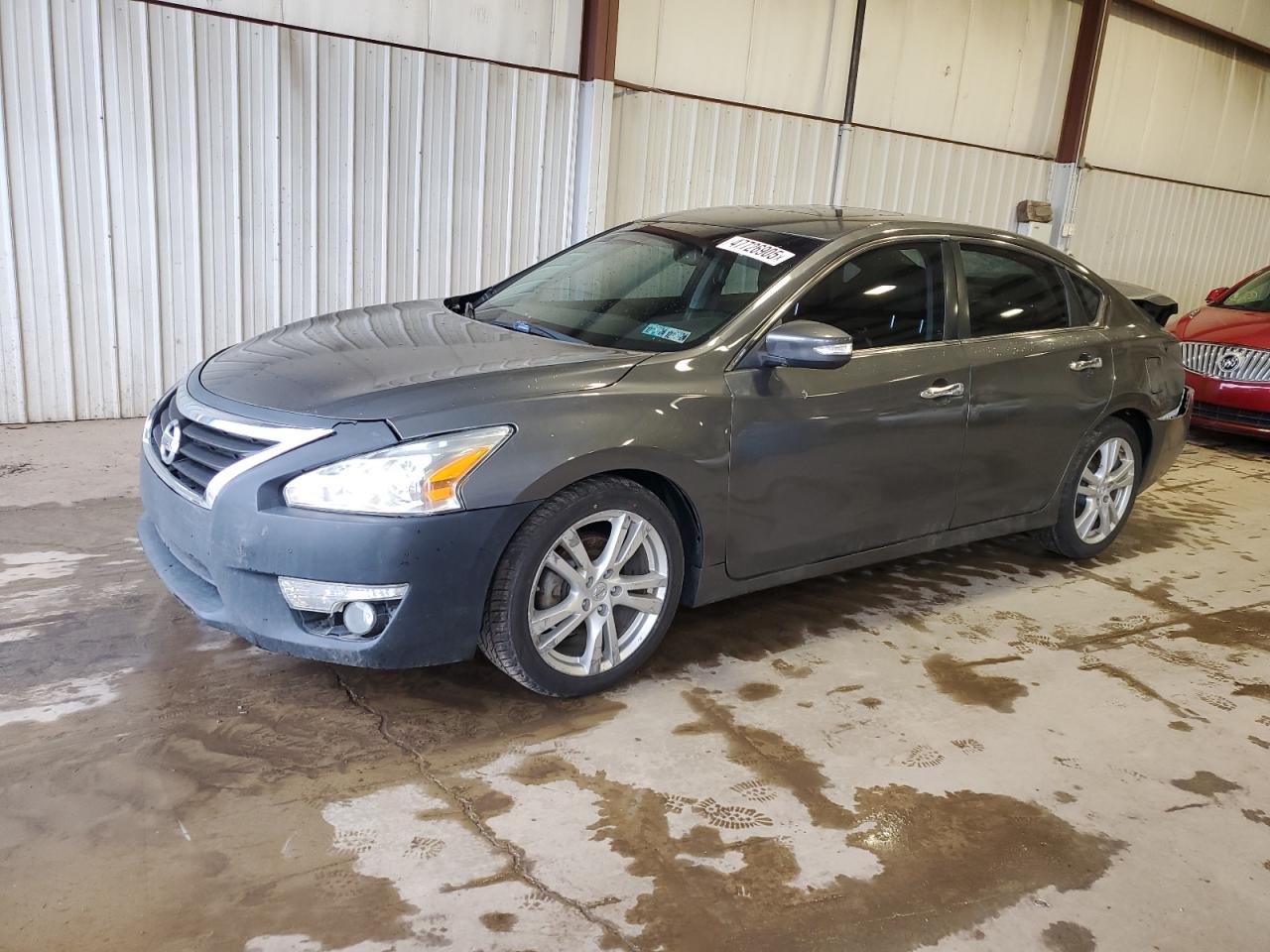 2015 Nissan Altima - Image 1