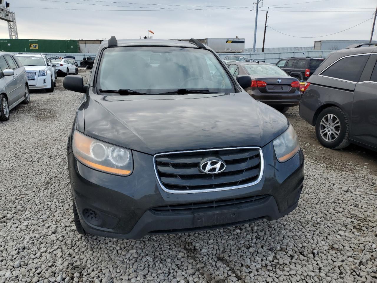 2010 Hyundai Santa Fe - Image 5