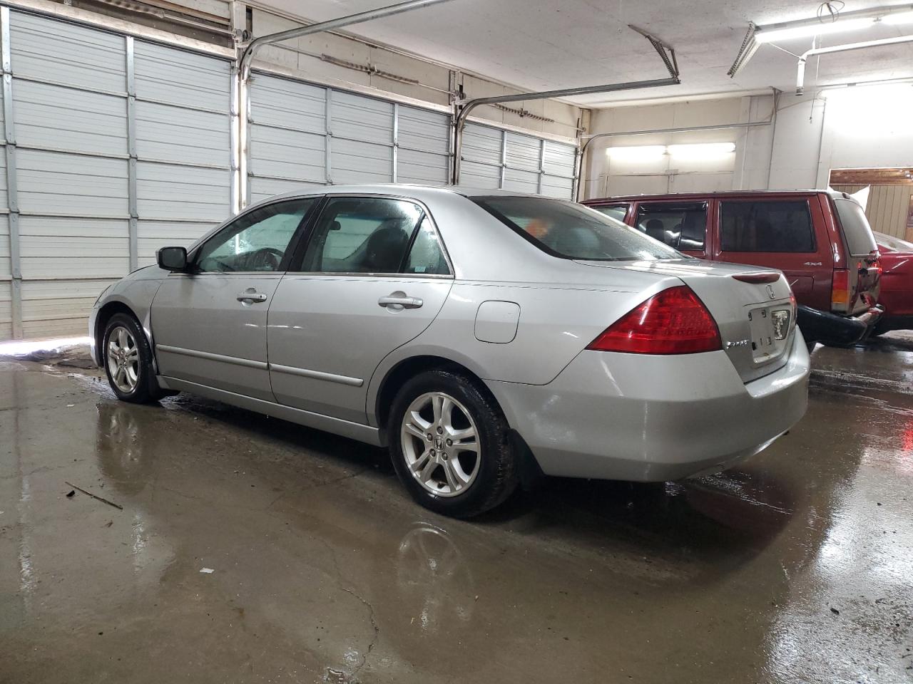 2006 Honda Accord - Image 2