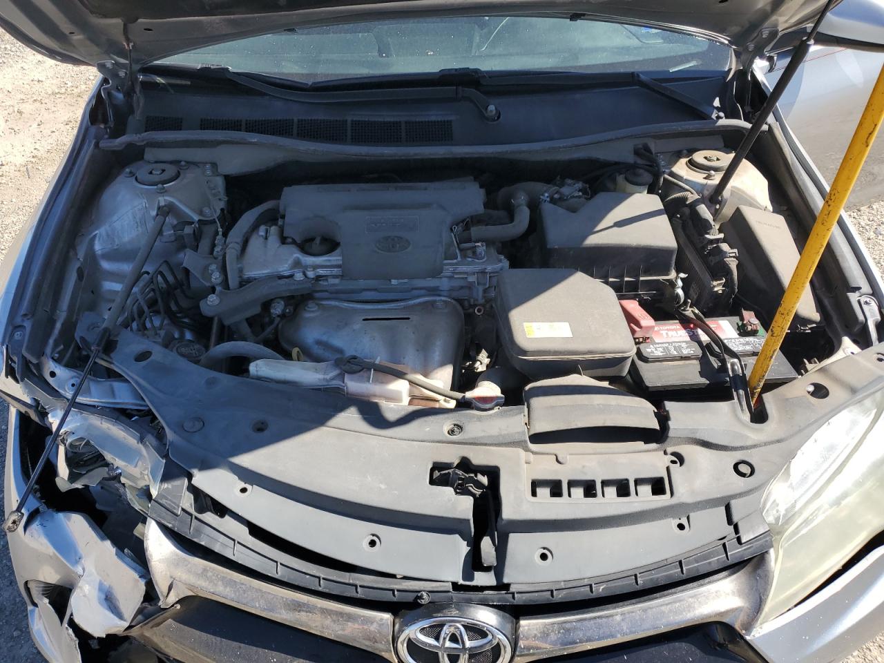 2016 Toyota Camry - Image 11