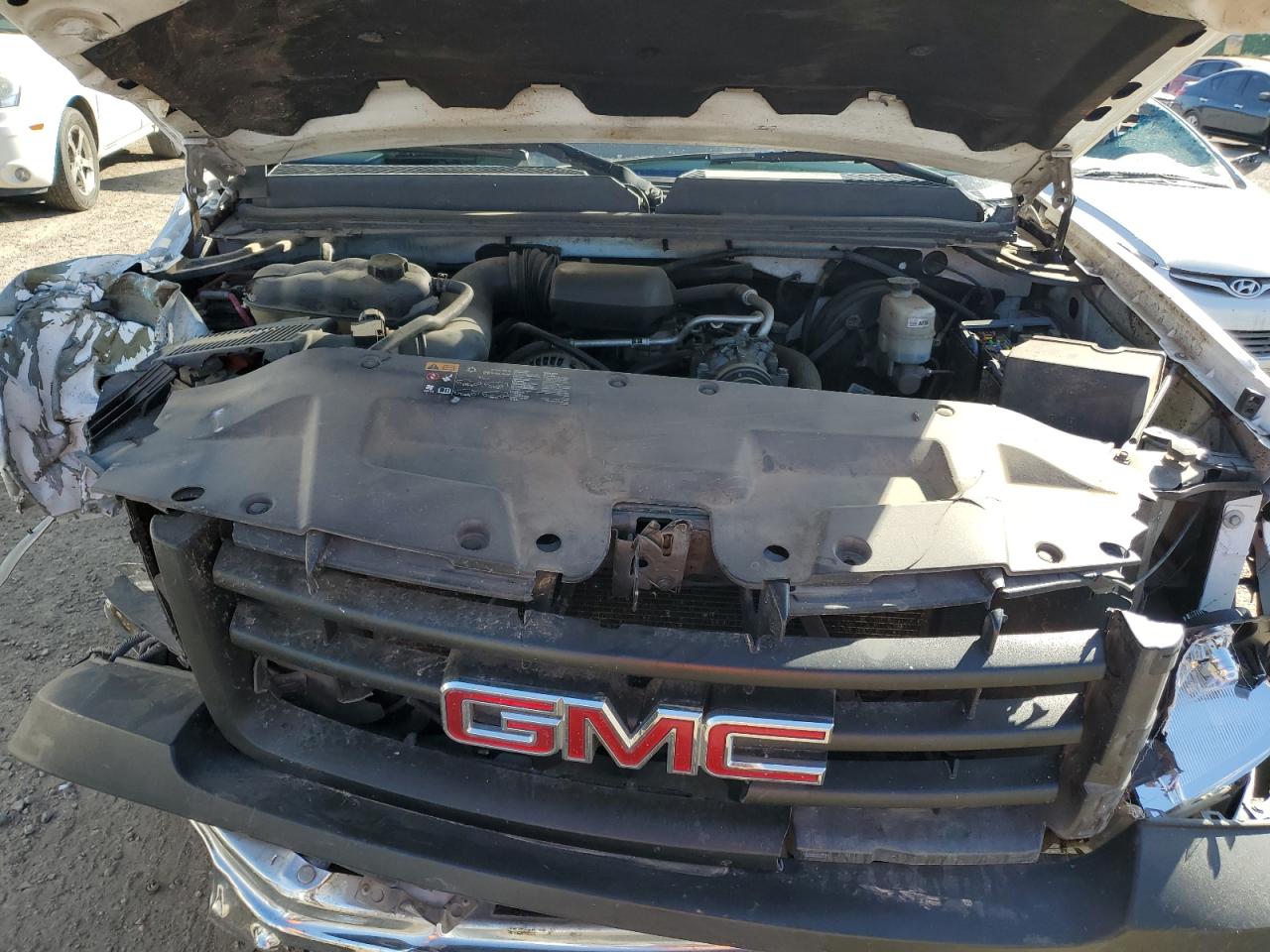 2013 GMC Sierra - Image 12