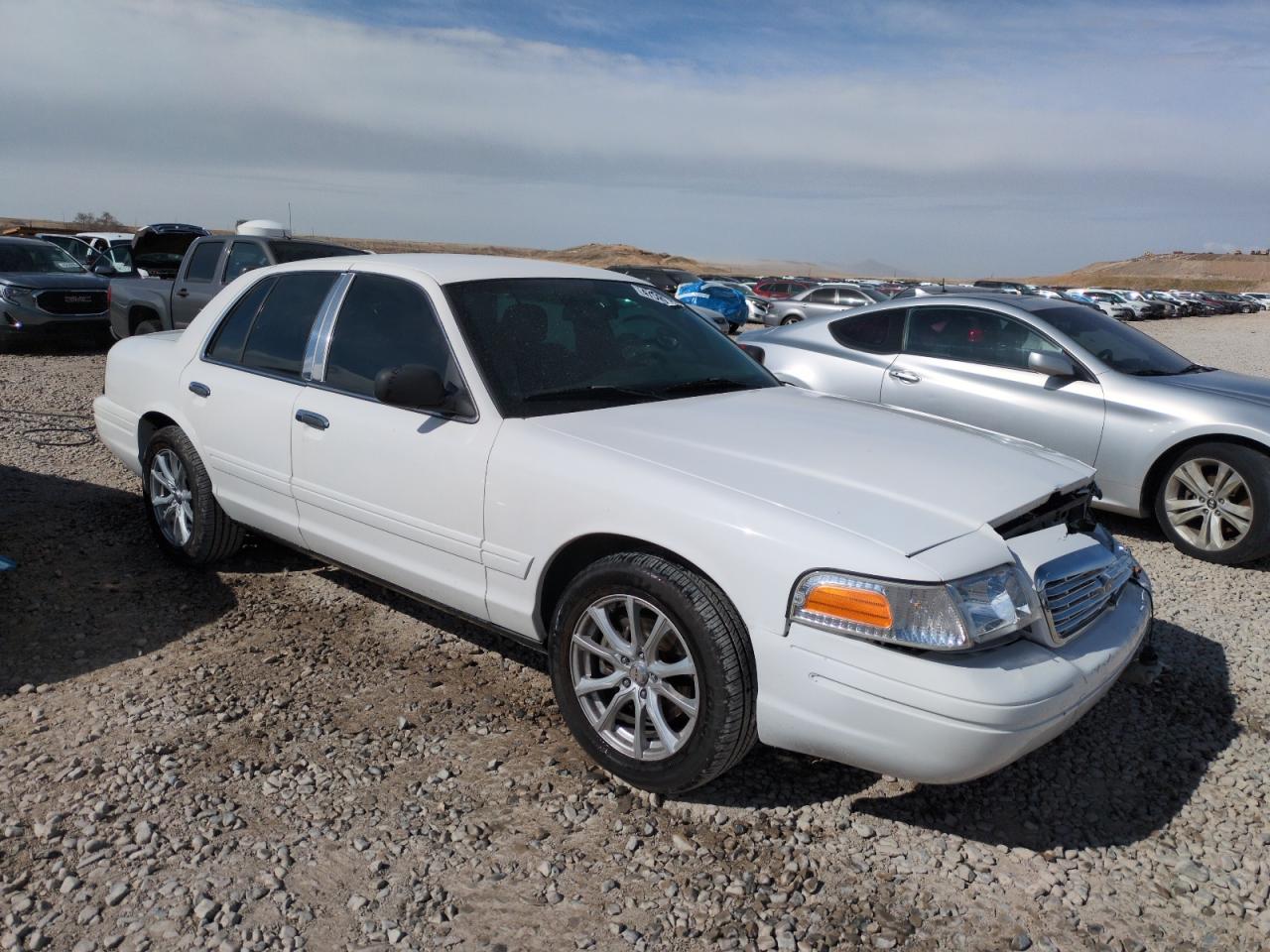 2008 Ford Crown Victoria - Image 4