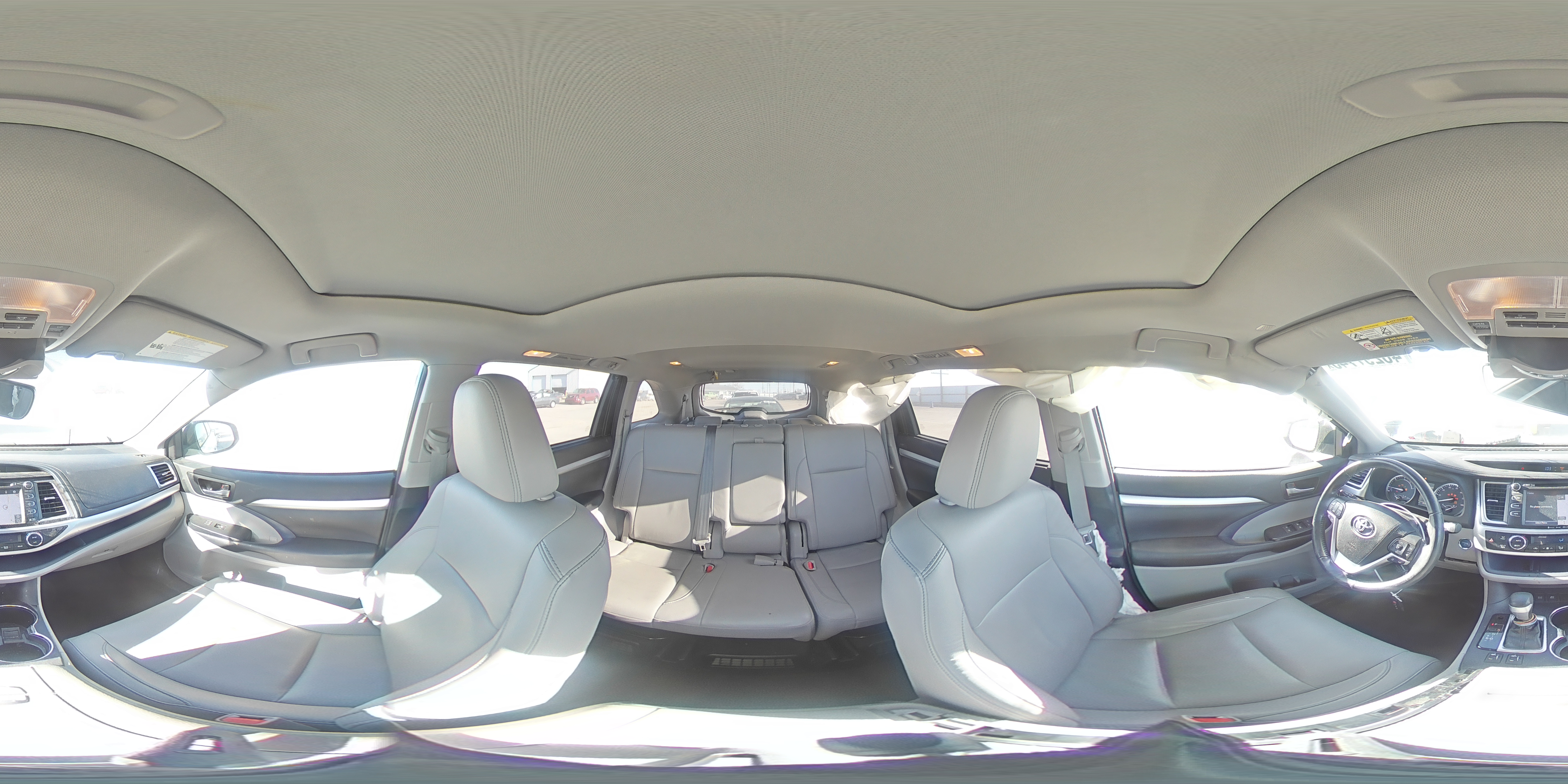 2018 Toyota Highlander - Image 14