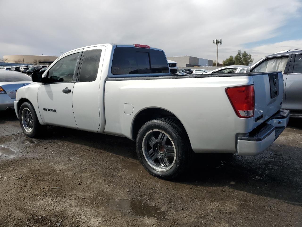 2005 Nissan Titan - Image 2