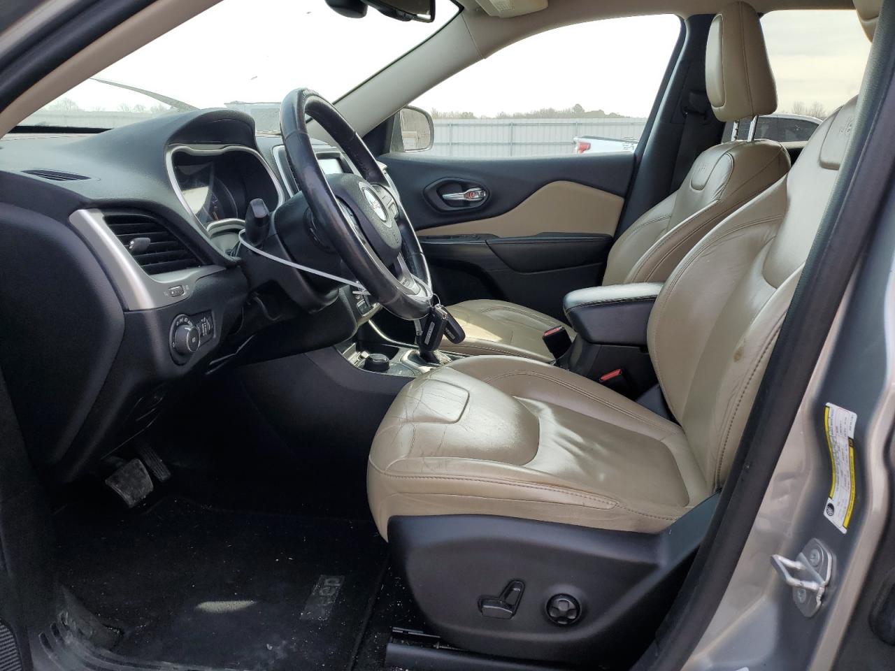 2016 Jeep Grand Cherokee - Image 7