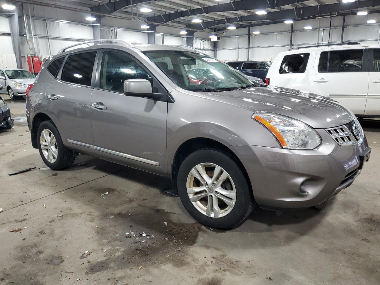 2012 Nissan Rogue - Image 4