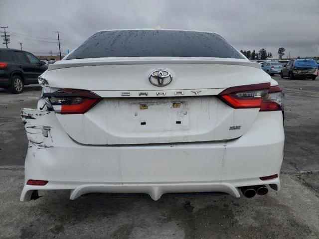  TOYOTA CAMRY 2023 Белы