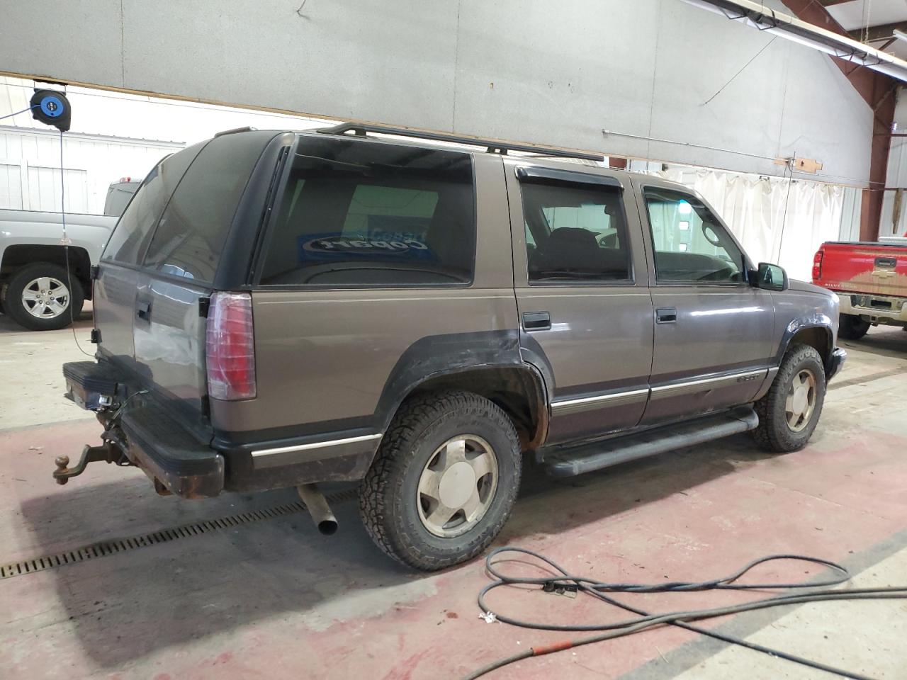 1998 Chevrolet Tahoe - Image 3