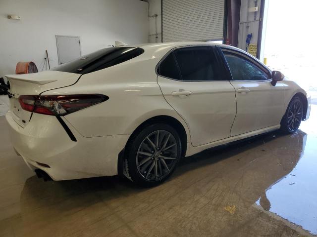  TOYOTA CAMRY 2023 White