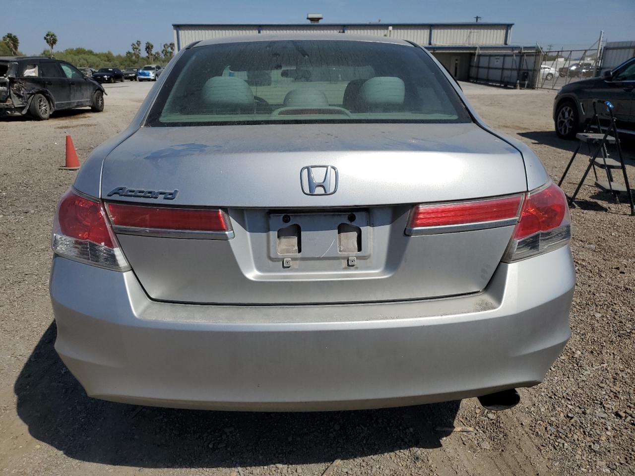 2011 Honda Accord - Image 6