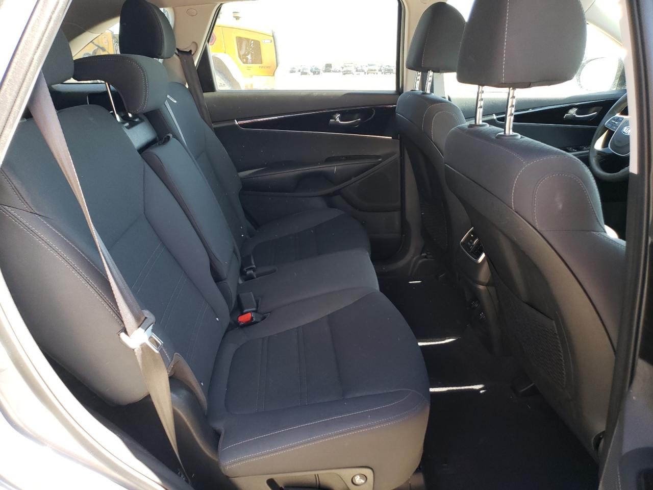 2020 Kia Sorento - Image 11