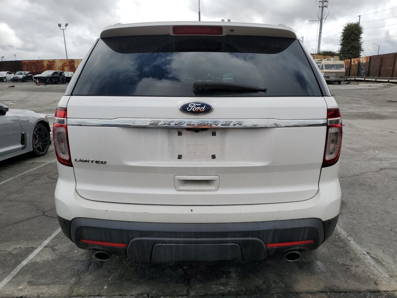 2013 Ford Explorer - Image 6