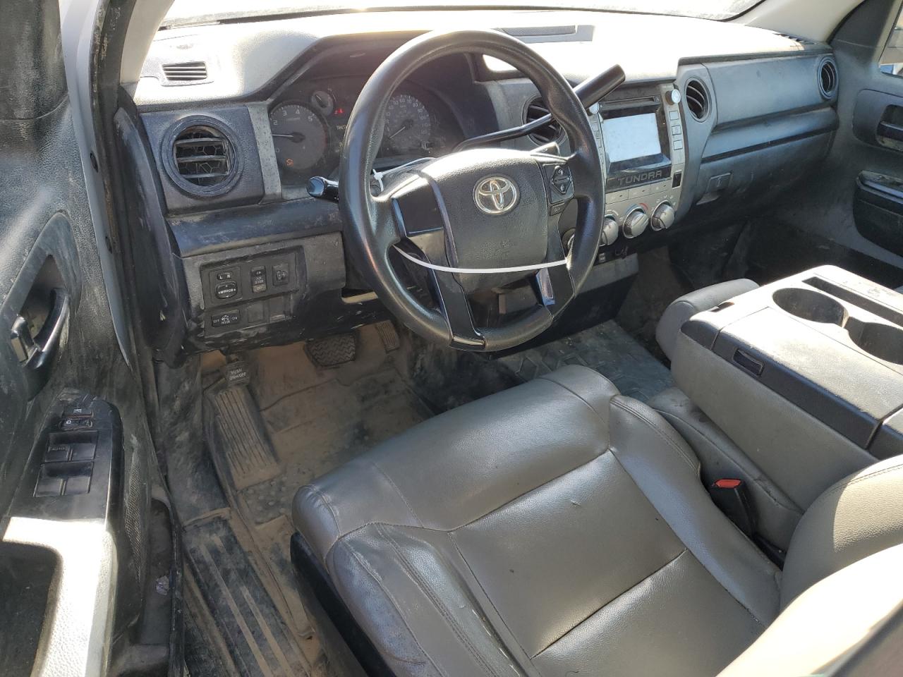 2017 Toyota Tundra - Image 8