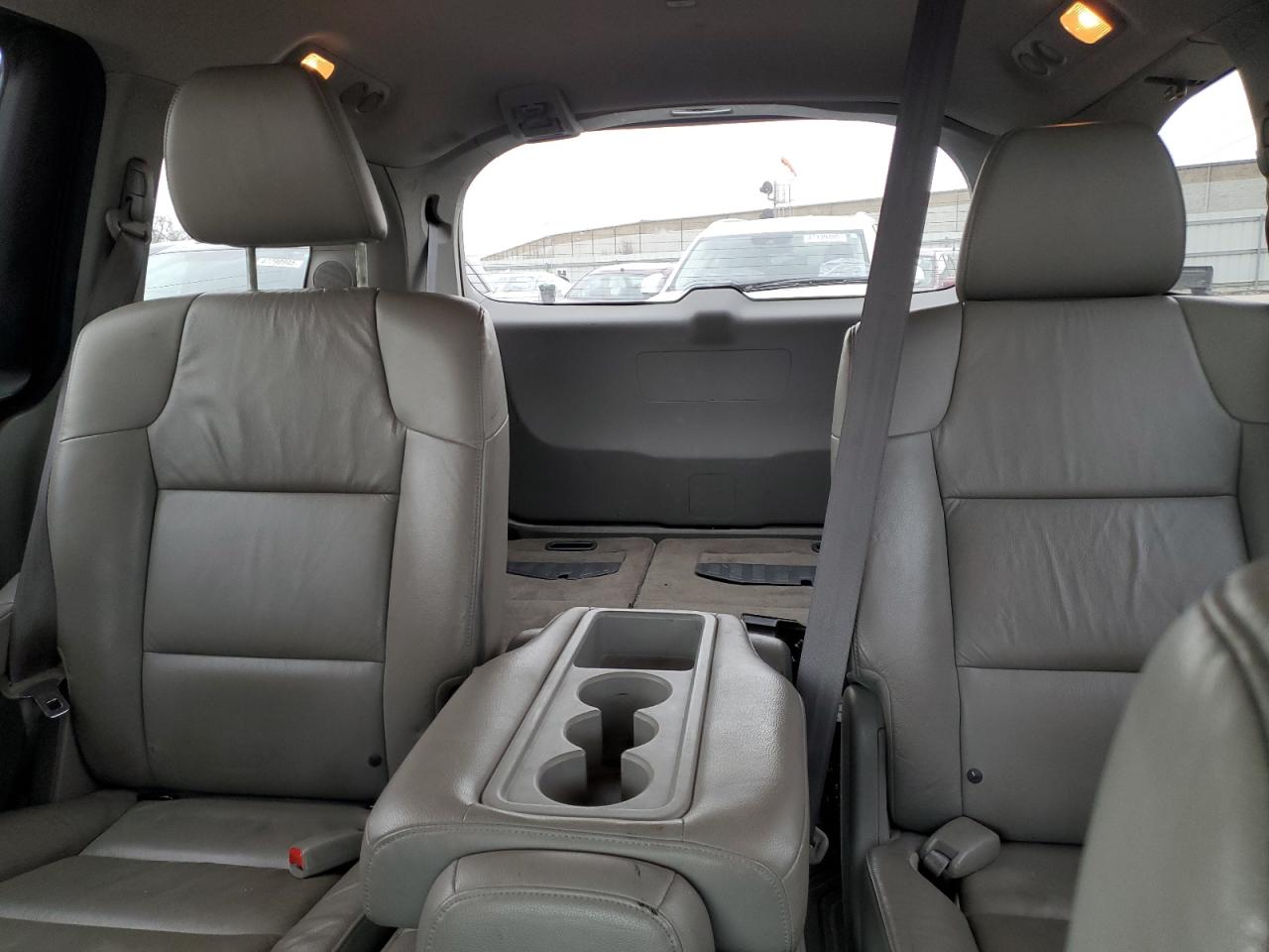 2013 Honda Odyssey - Image 10