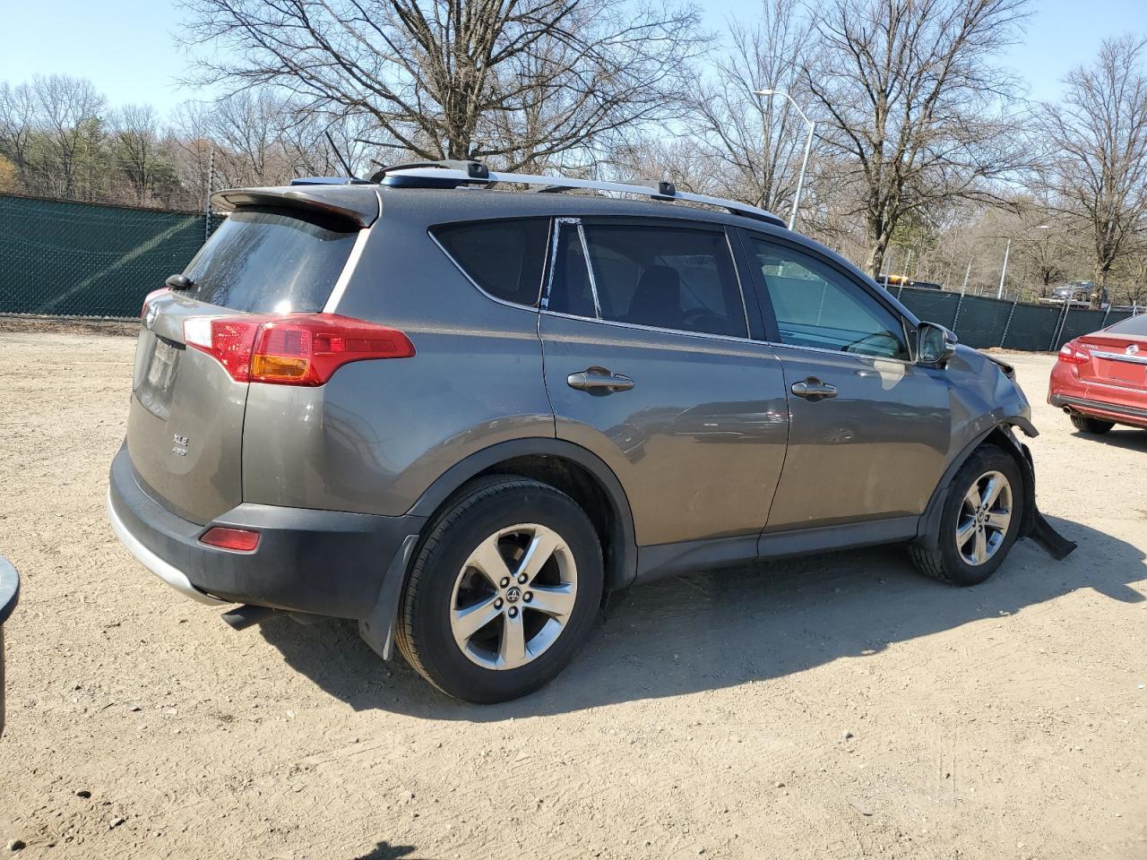 2015 Toyota RAV 4 - Image 3