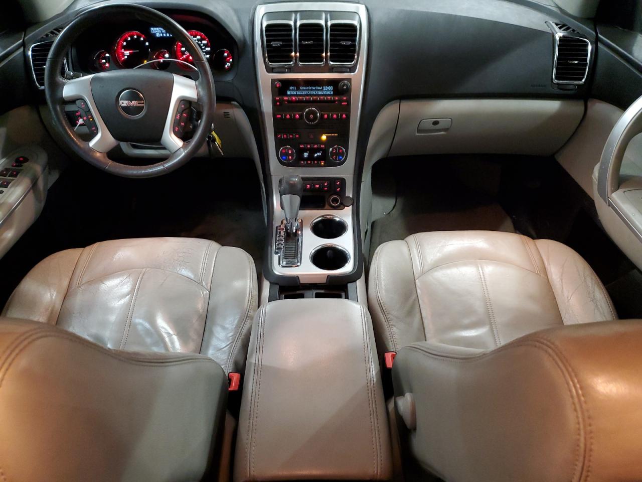 2010 GMC Acadia - Image 8