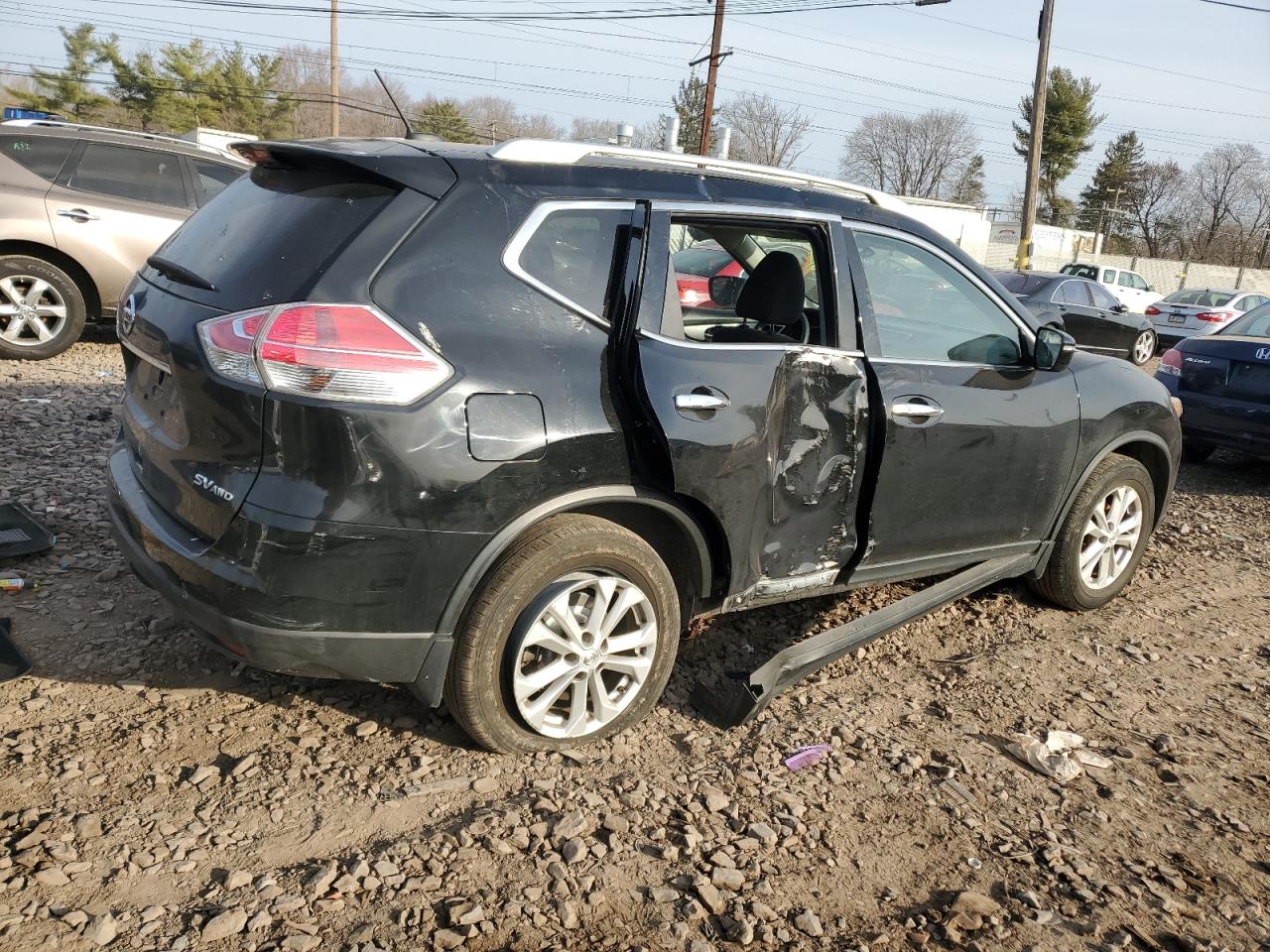 2015 Nissan Rogue - Image 3