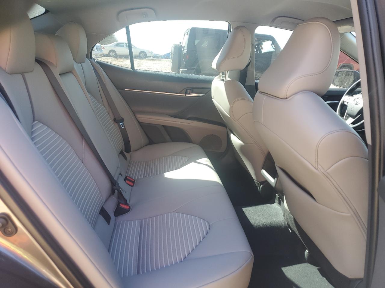2022 Toyota Camry - Image 10