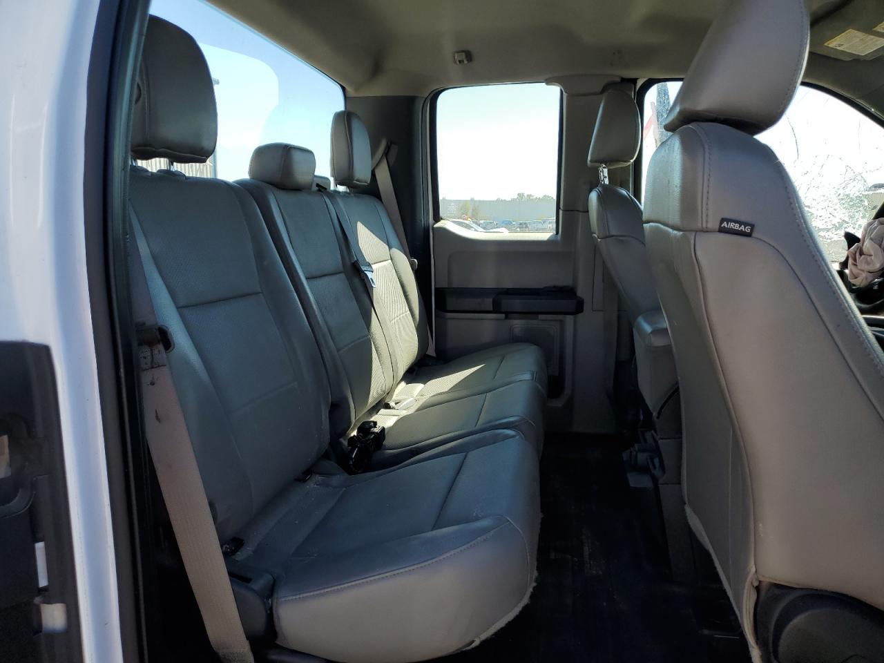 2015 Ford F-150 - Image 10