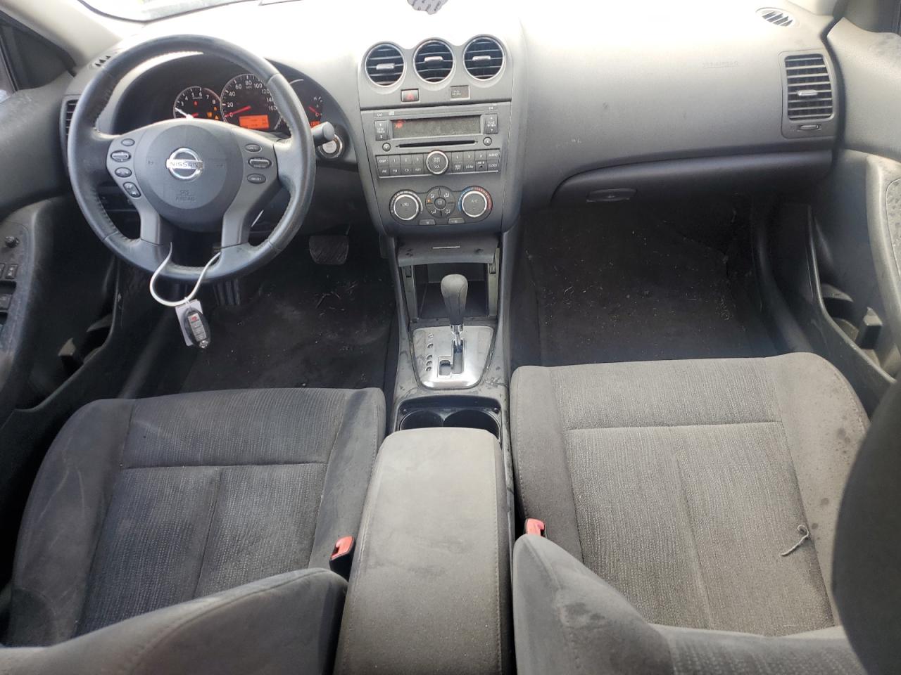 2012 Nissan Altima - Image 8