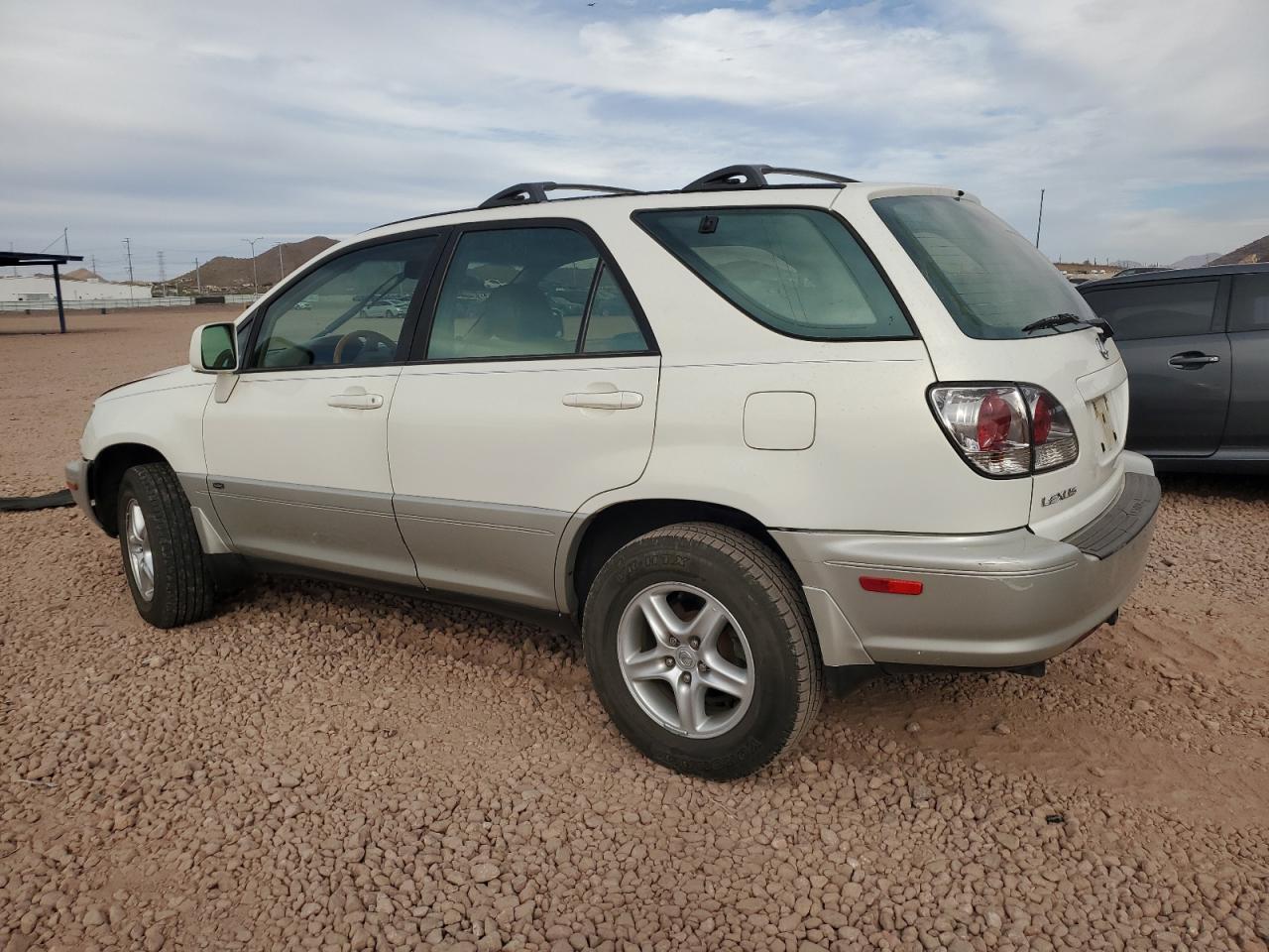 2001 Lexus RX - Image 2