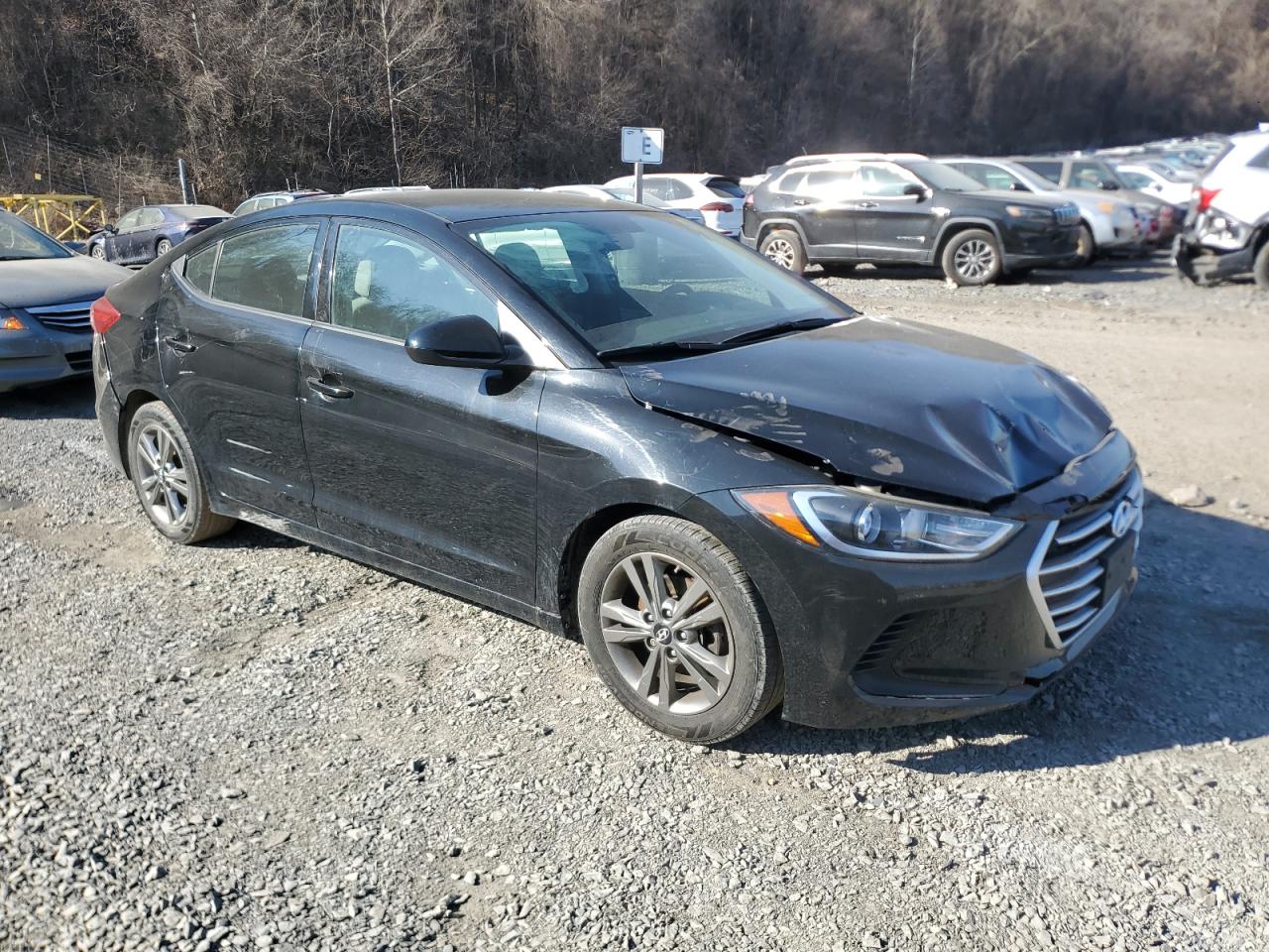 2017 Hyundai Elantra - Image 4
