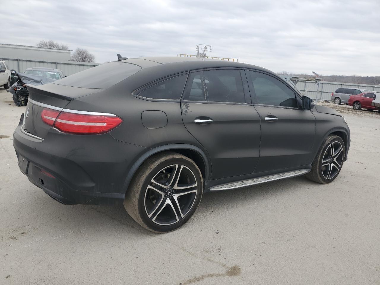 2019 Mercedes-Benz GLE - Image 3
