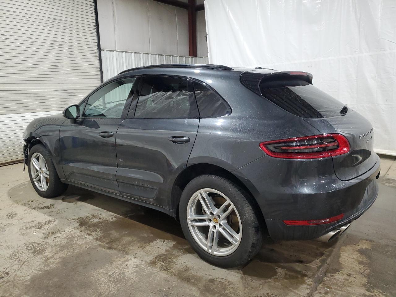 2017 Porsche Macan - Image 2