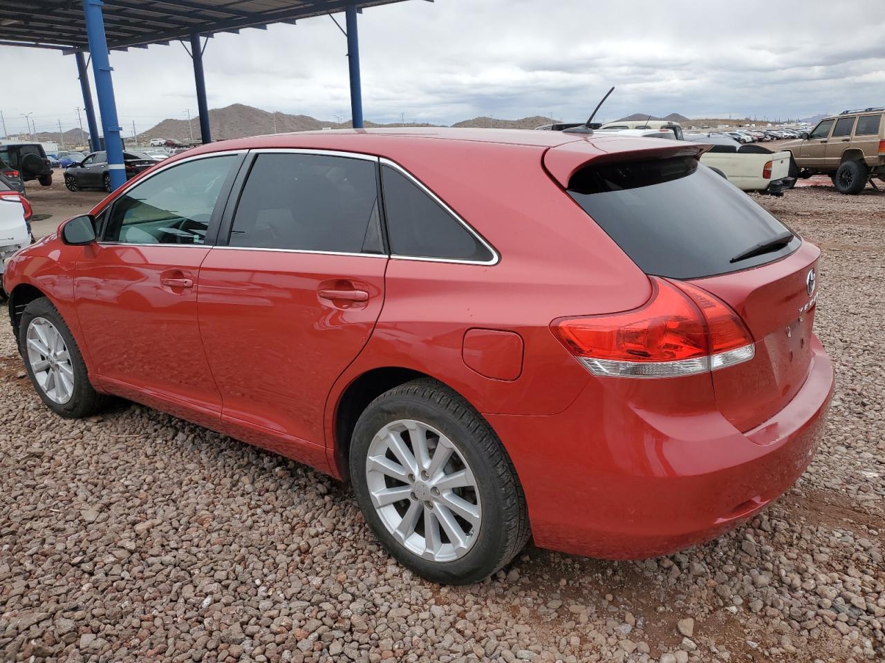 2012 Toyota Venza - Image 2
