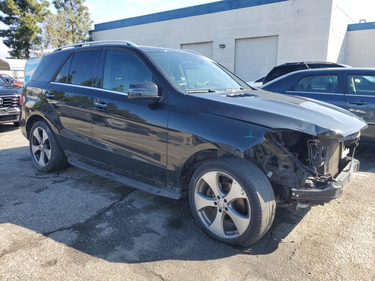 2017 Mercedes-Benz GLE - Image 4