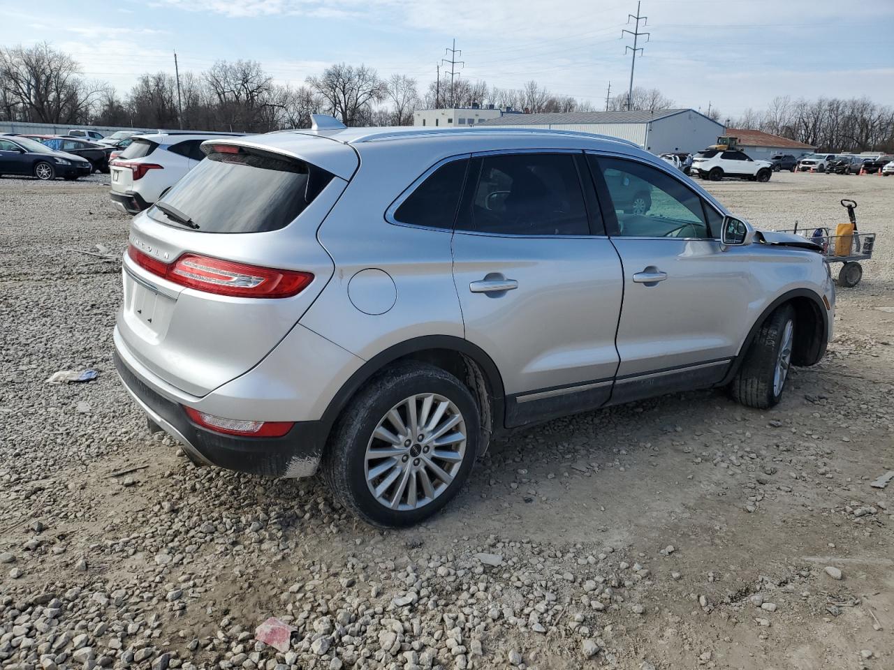 2019 Lincoln MKZ - Image 3