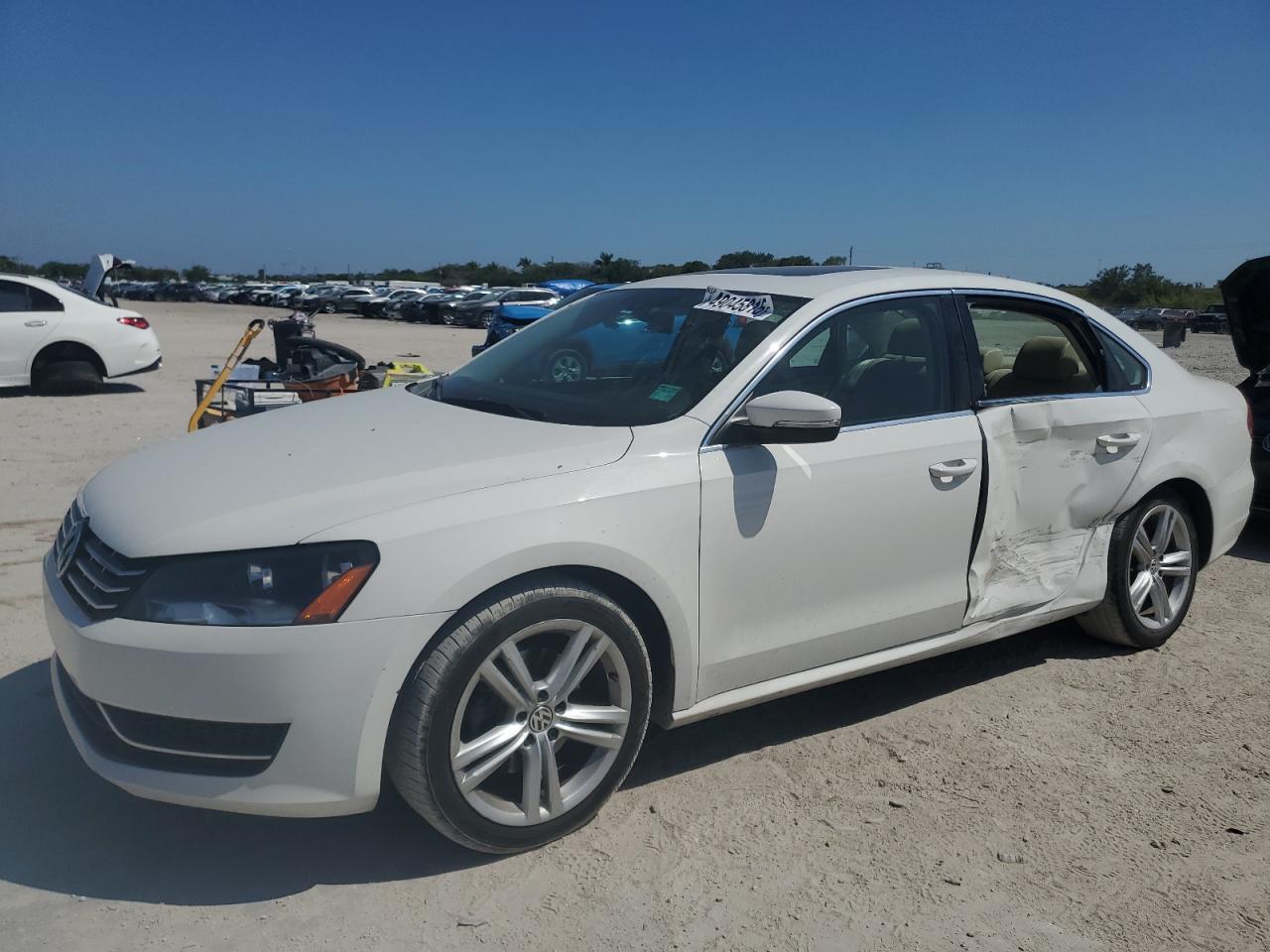 2015 Volkswagen Passat - Image 1