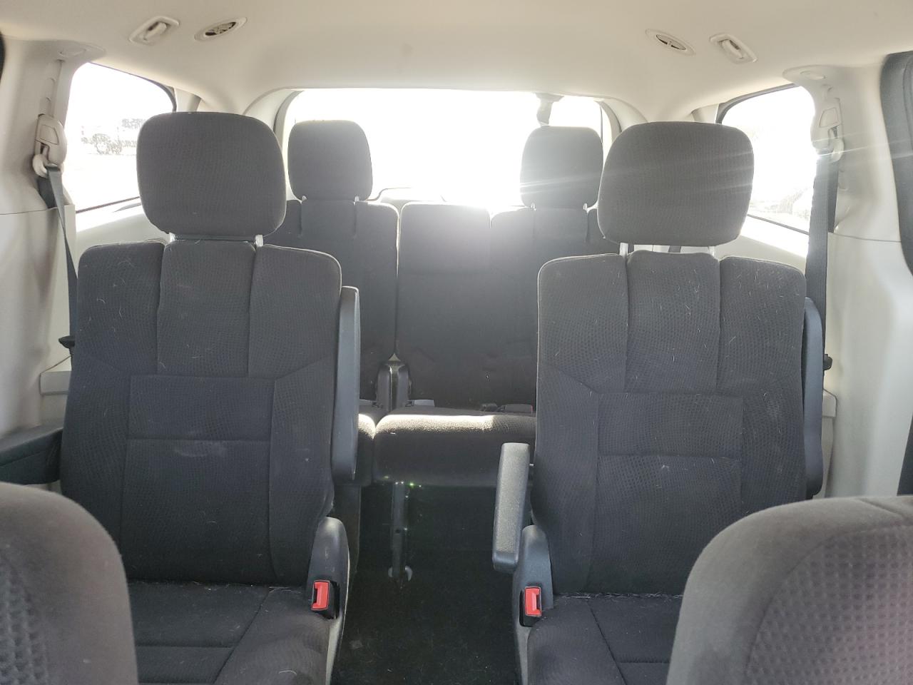 2013 Dodge Caravan - Image 10