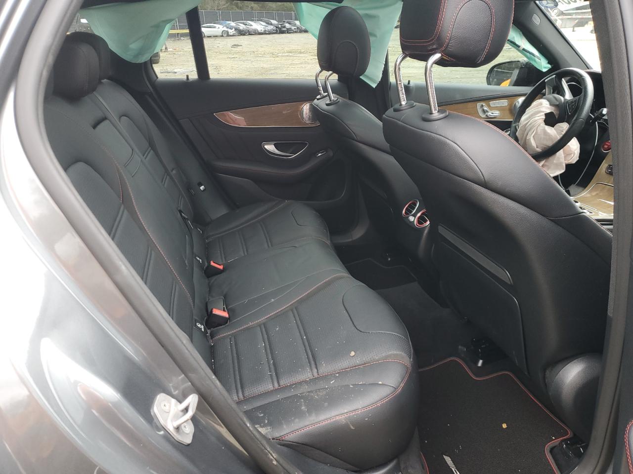 2018 Mercedes-Benz GLC - Image 11
