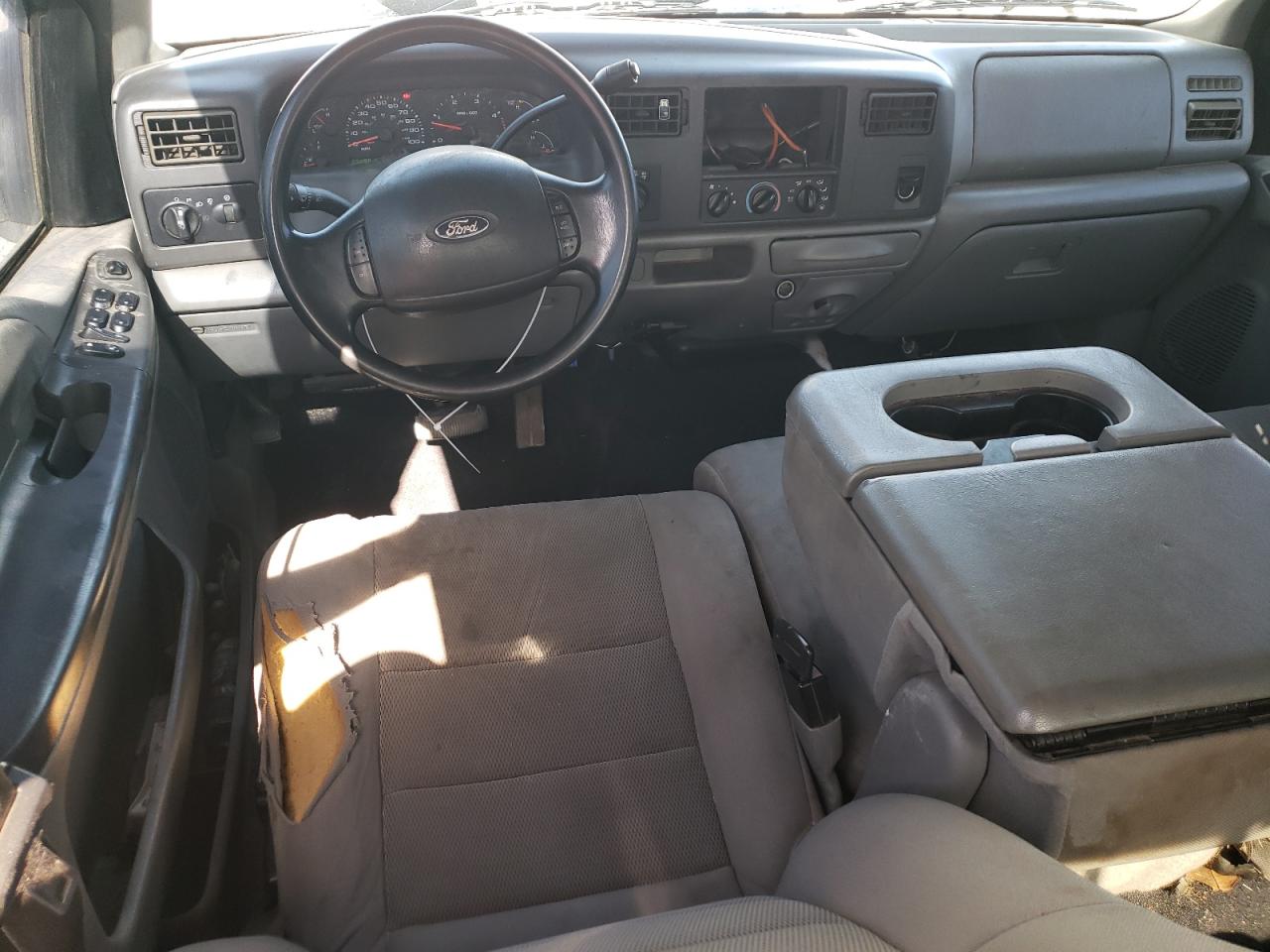 2004 Ford F250 - Image 8