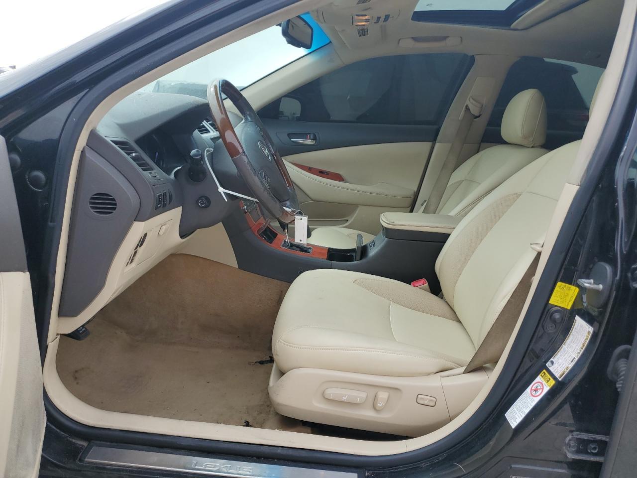 2012 Lexus ES - Image 7