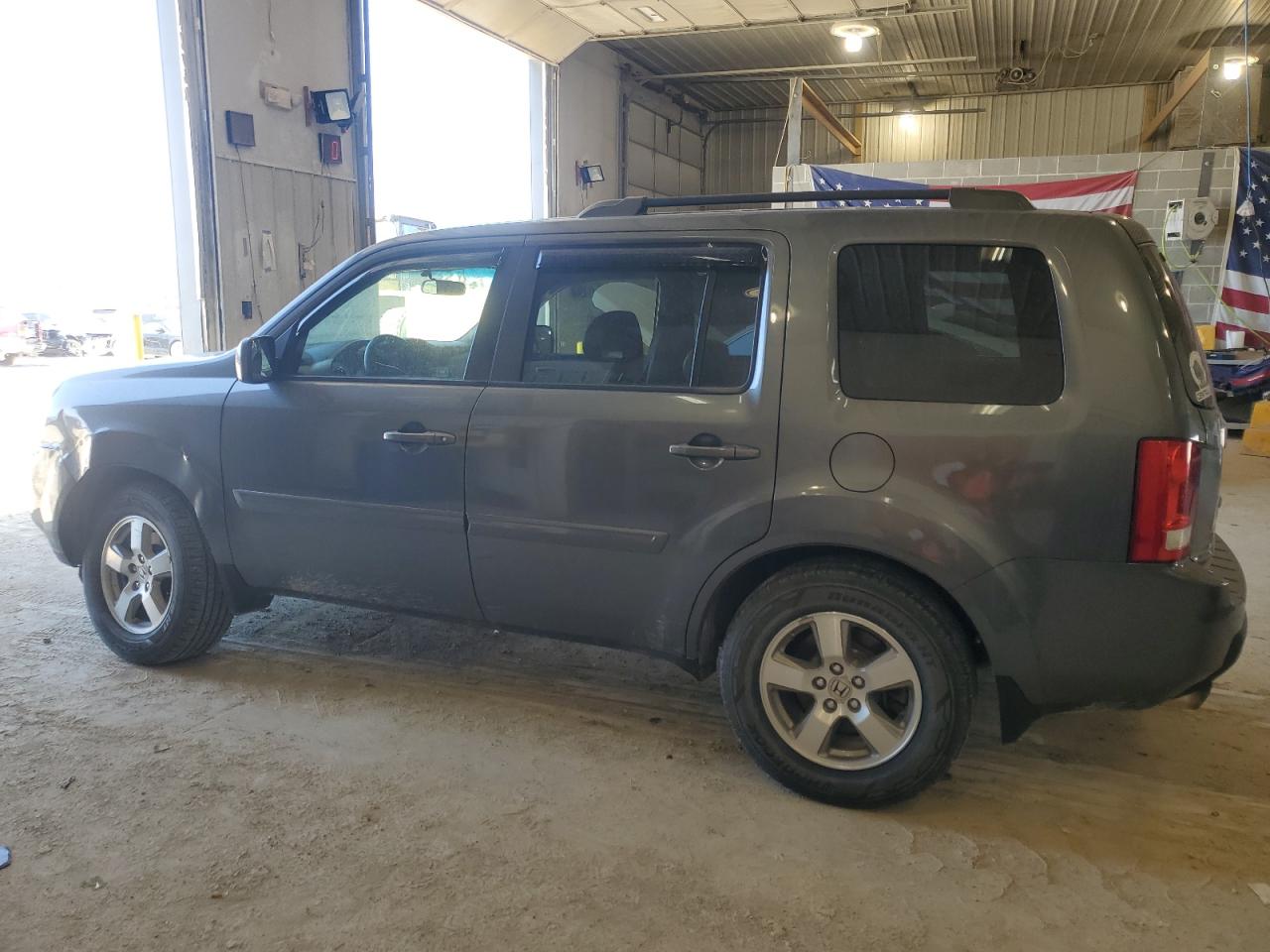 2011 Honda Pilot - Image 2