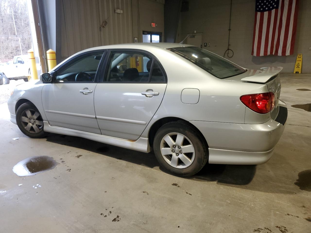 2004 Toyota Corolla - Image 2