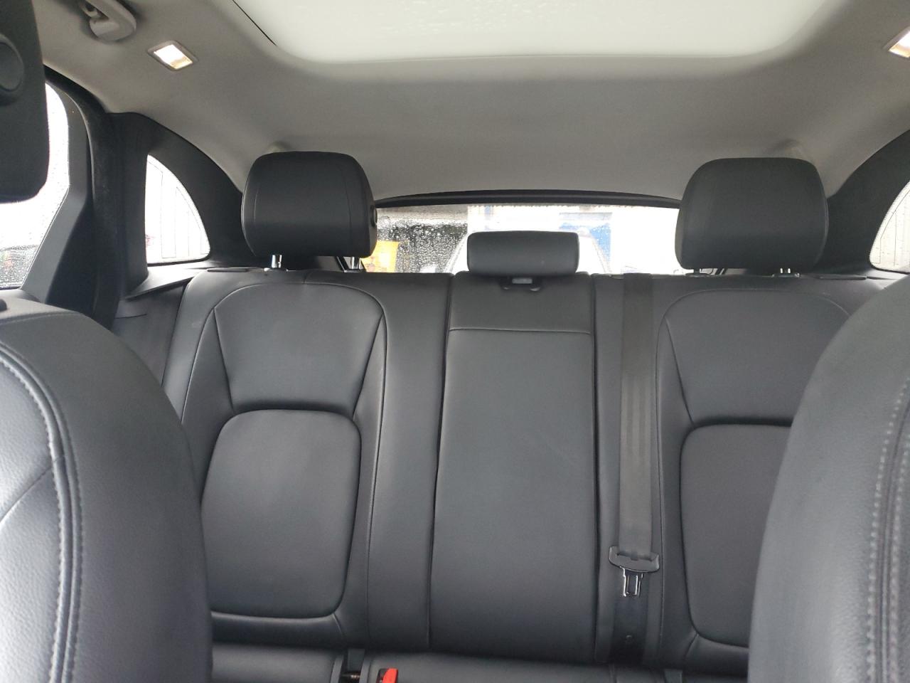 2017 Jaguar F-Pace - Image 10