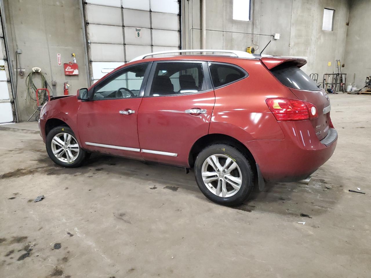 2013 Nissan Rogue - Image 2