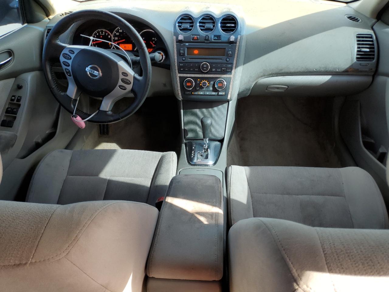 2012 Nissan Altima - Image 8