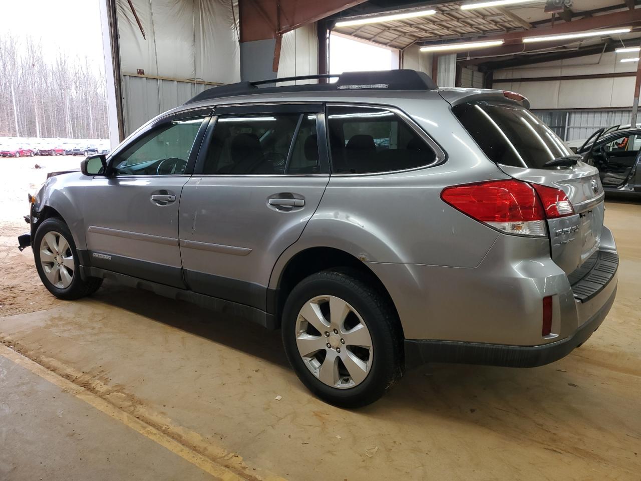 2011 Subaru Outback - Image 2