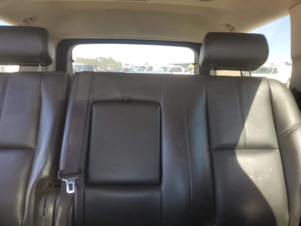 2009 Chevrolet Tahoe - Image 10