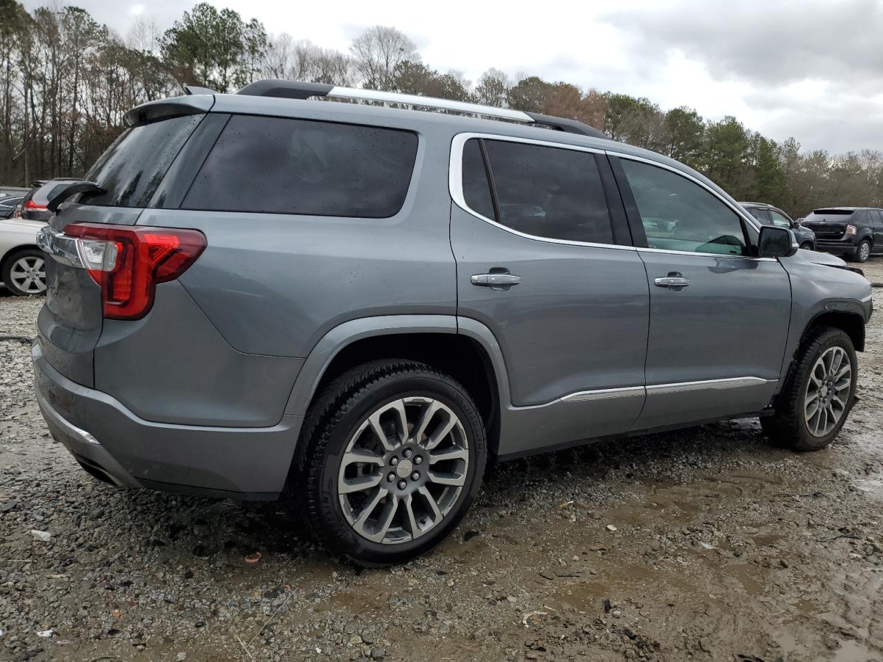 2020 GMC Acadia - Image 3