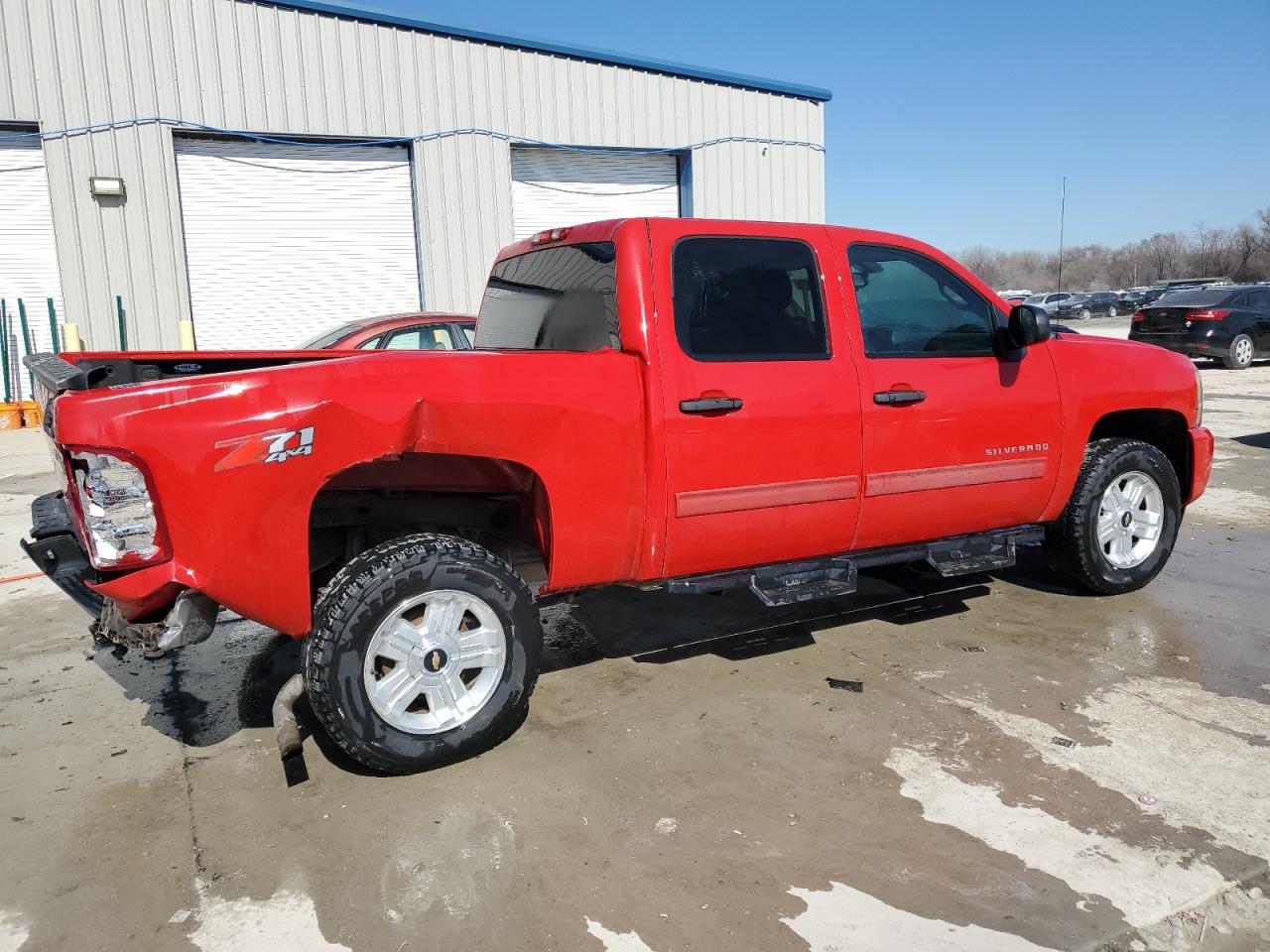 2011 Chevrolet Silverado - Image 3