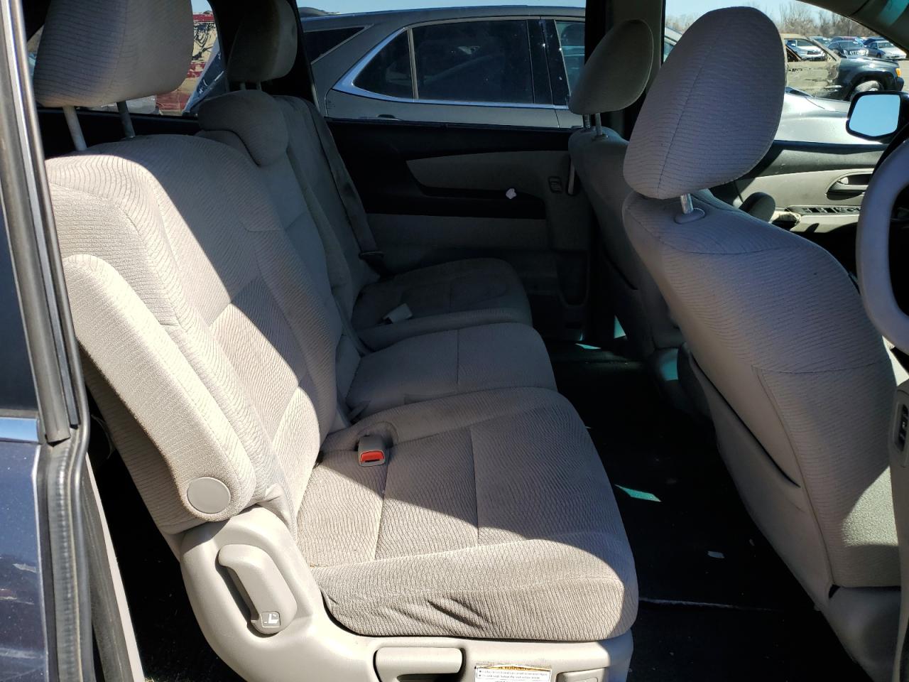 2011 Honda Odyssey - Image 11