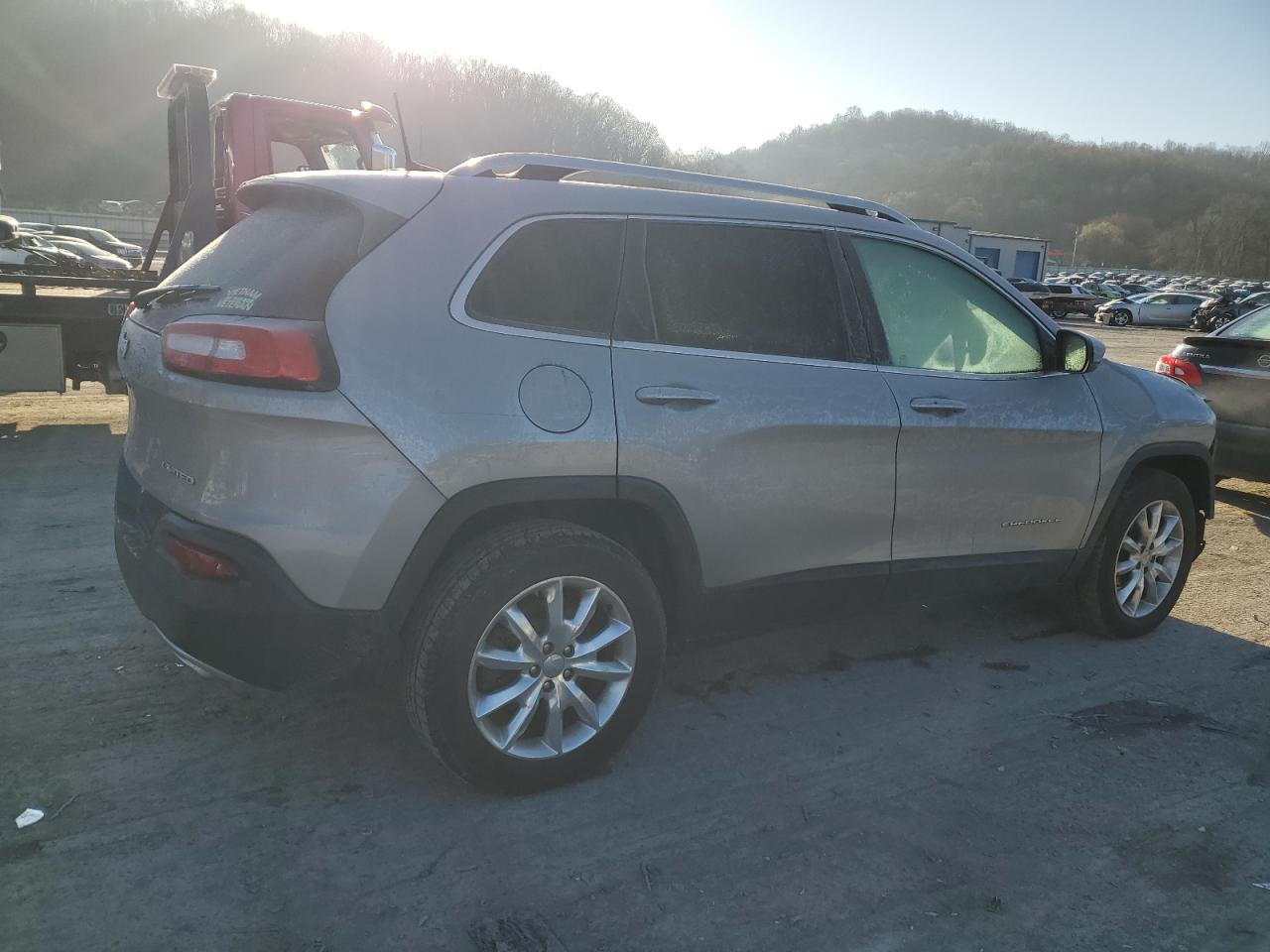 2016 Jeep Grand Cherokee - Image 3