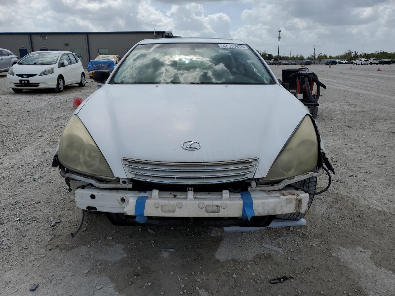 2003 Lexus ES - Image 5