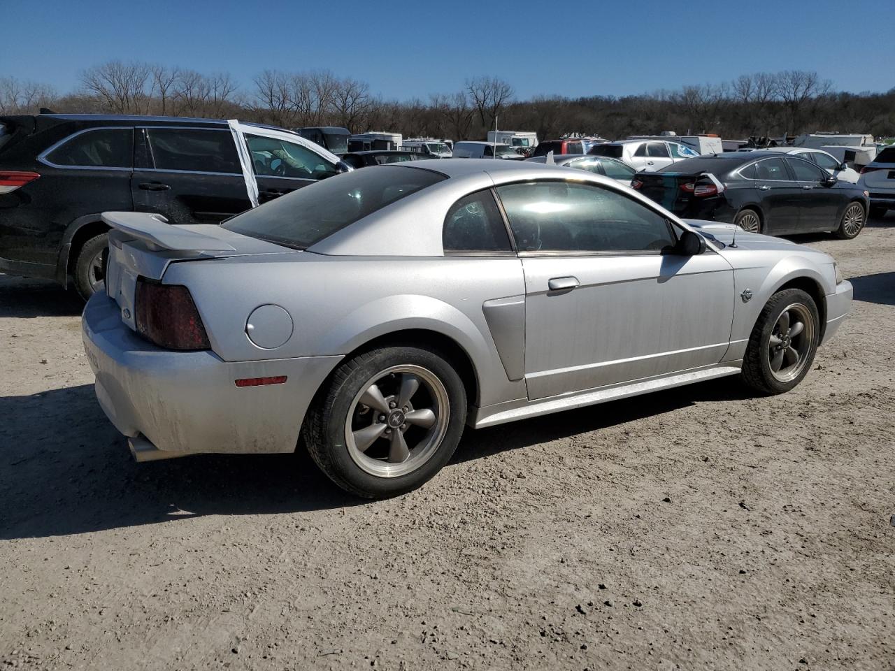 2004 Ford Mustang - Image 3