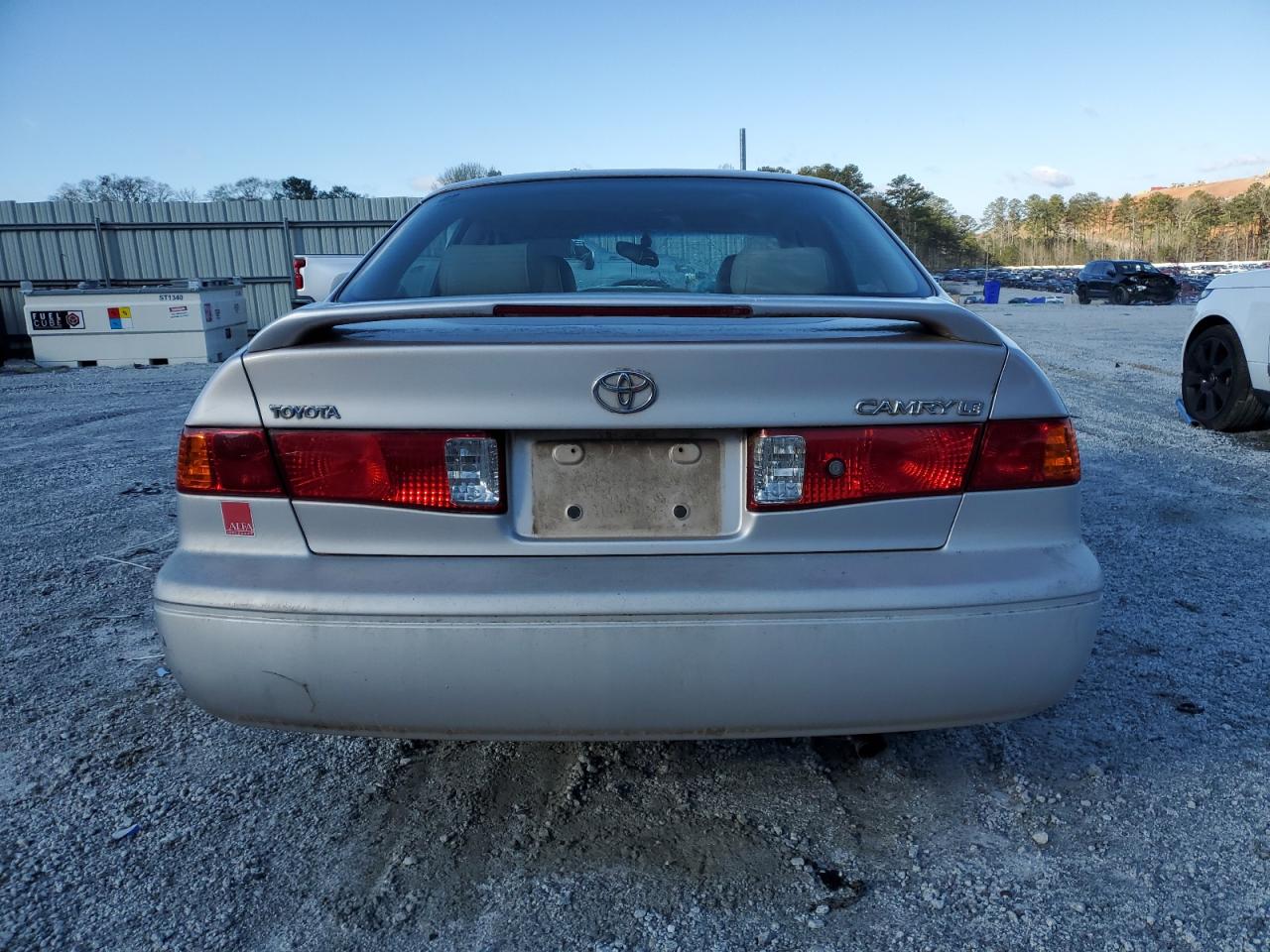 2000 Toyota Camry Ce VIN: 4T1VG22K8YU704719 Lot: 48874085